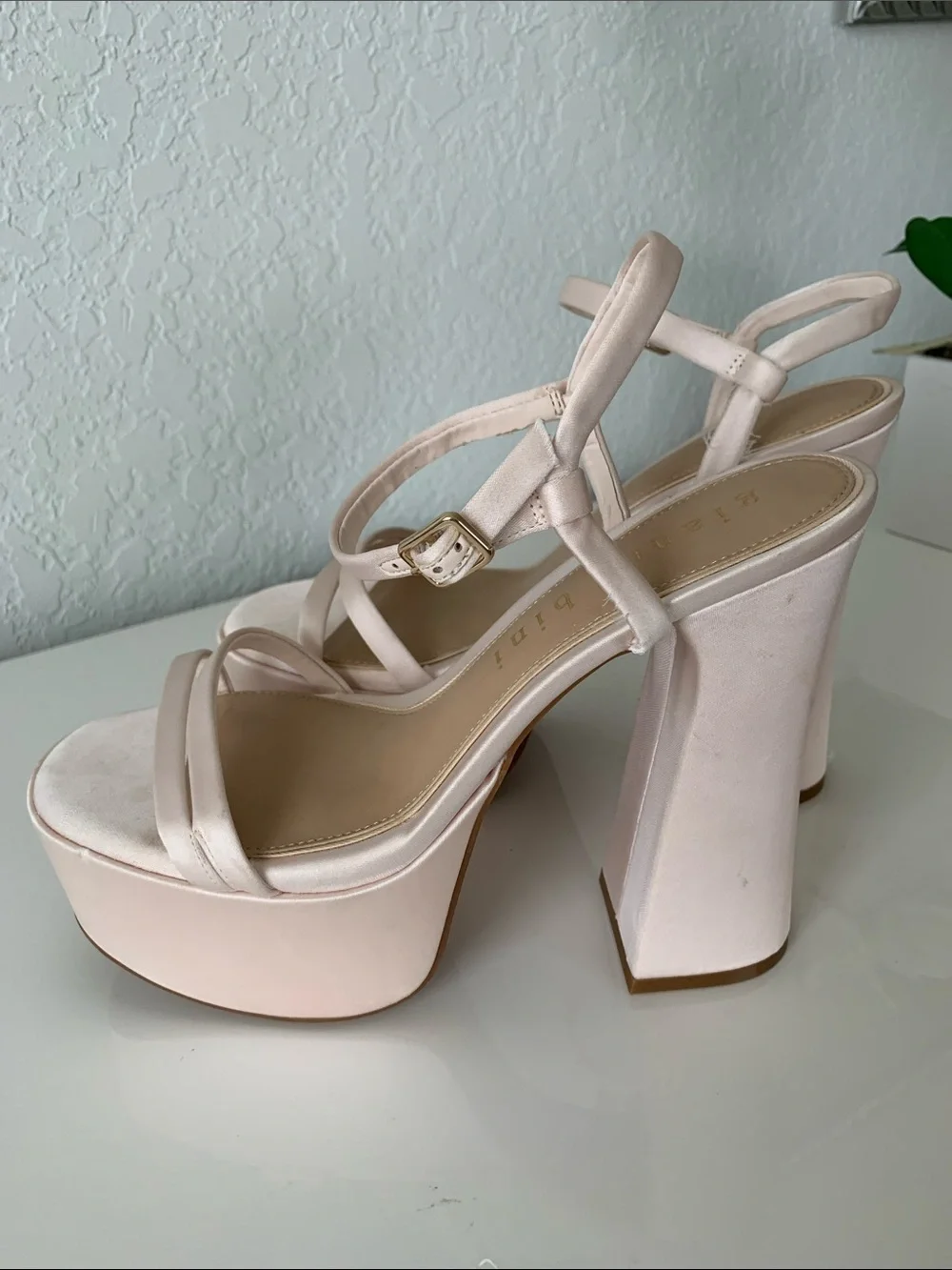 NWT Gianni Bini Women's Blush Pink Platform Block Heel Sandals Size 8,5